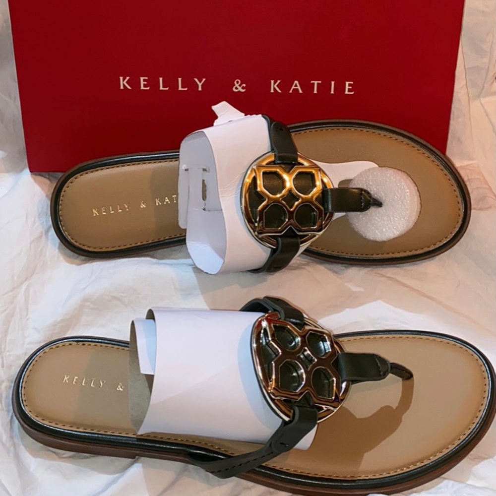 Kelly& Katie Sandals NEW size 11